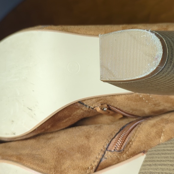 LAST CHANCE-Faux Suede Heeled Booties, size 10 - Picture 13 of 14